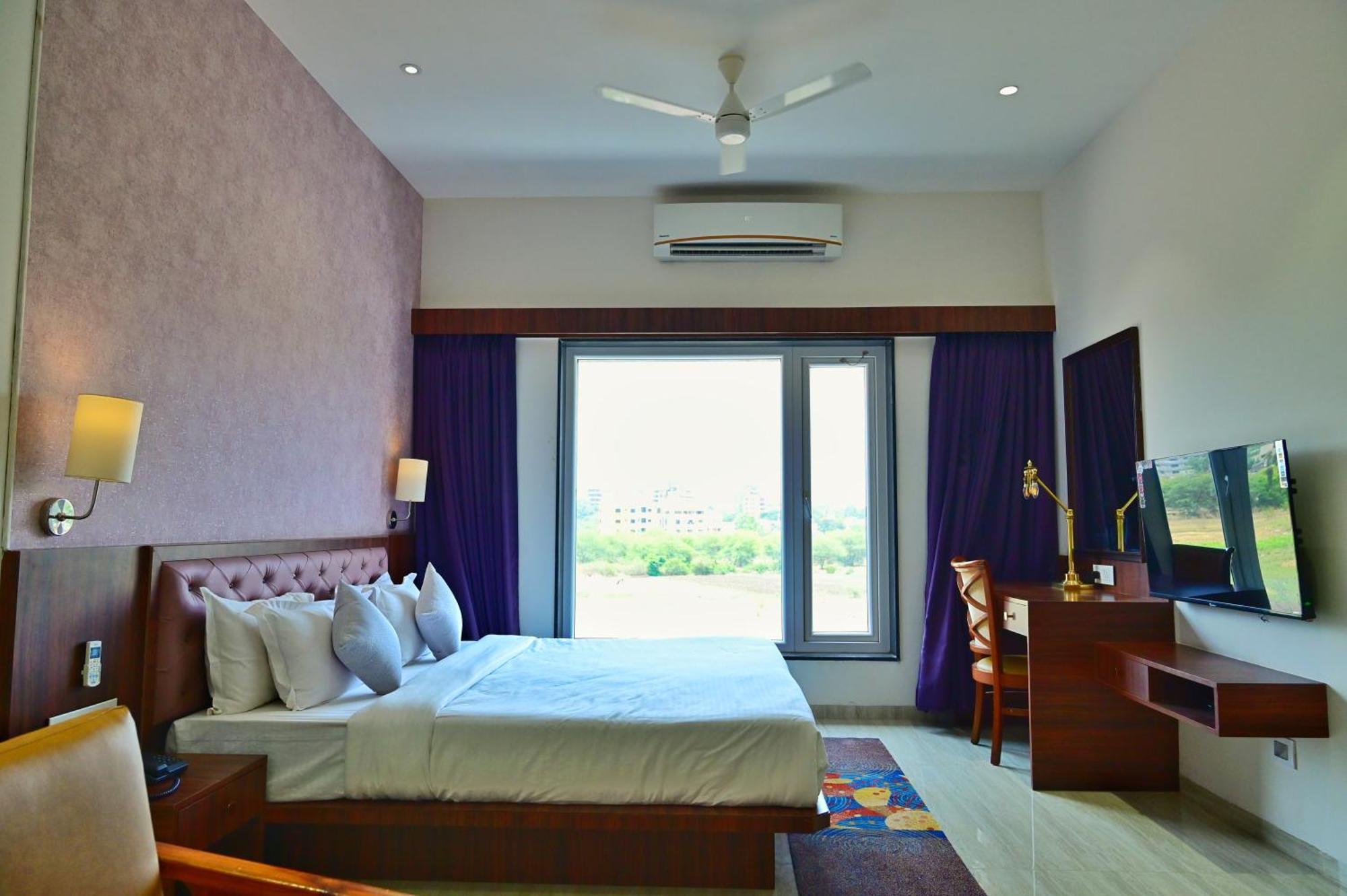 The One Hotel Nashik Εξωτερικό φωτογραφία