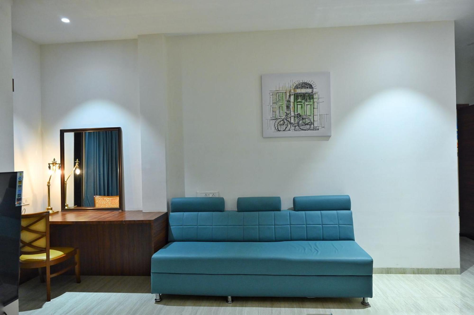 The One Hotel Nashik Εξωτερικό φωτογραφία